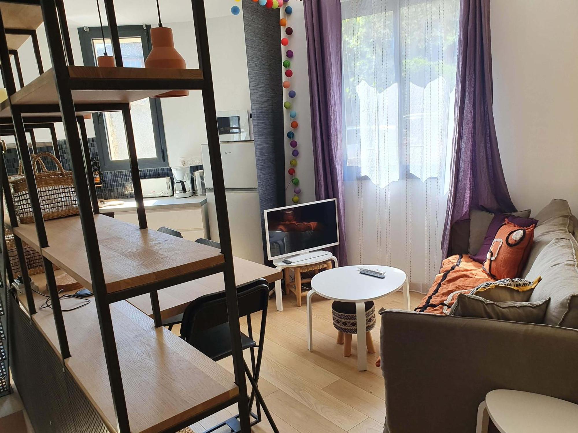 L'exquishette De Lourmarin, Un Nid Sur Les Toits. Hébergement de vacances Lourmarin